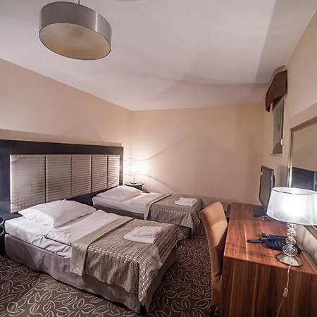 Hotel Cyprus Książenice