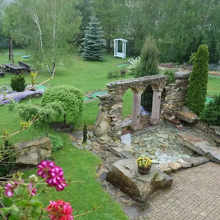 塞浦路斯酒店 3* Książenice